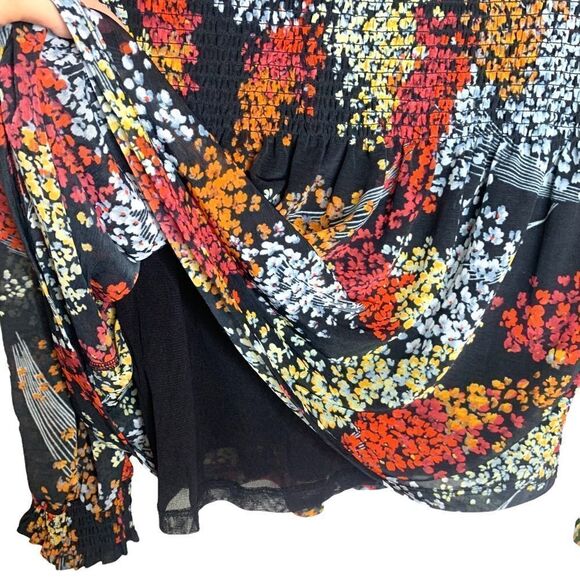 Anthropologie Akemi Kin Adria Floral Long Sleeve Smocked Blouse - Picture 10 of 13